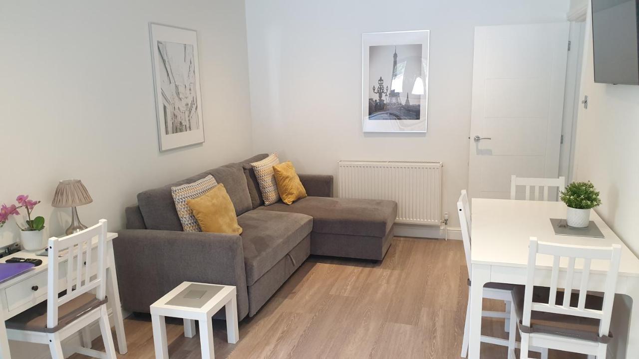 Large Modern Self Contained Apartment In 리밍톤 외부 사진